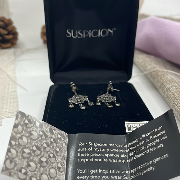 Vintage Marcasite Sterling Silver Chandelier Earrings by Suspicion  ✨ - Picture 4 of 12